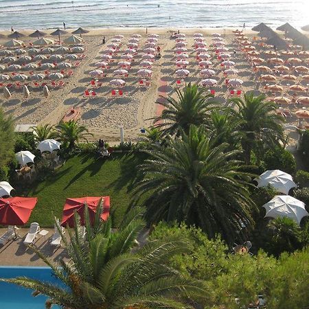 Hotel Silvi Silvi Marina Εξωτερικό φωτογραφία