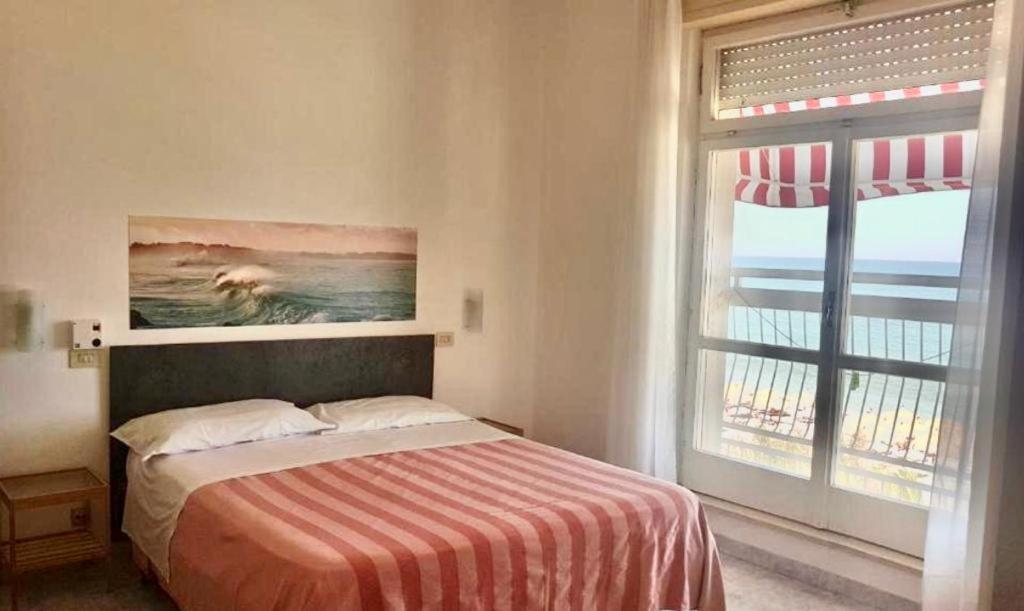 Hotel Silvi Silvi Marina Εξωτερικό φωτογραφία