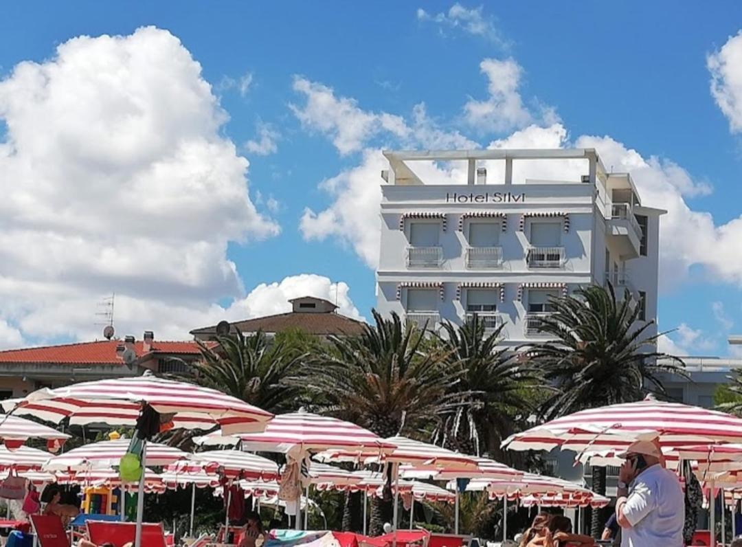 Hotel Silvi Silvi Marina Εξωτερικό φωτογραφία